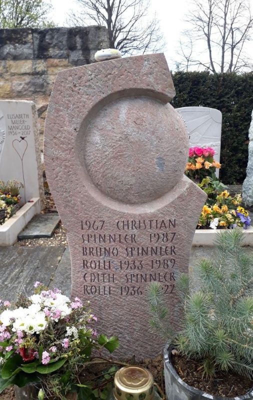 3.-Inschrift Gravur patiniert