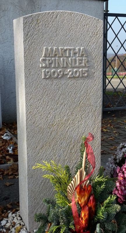 LIESBERGER-handwerklich-bearbeitet-Relief